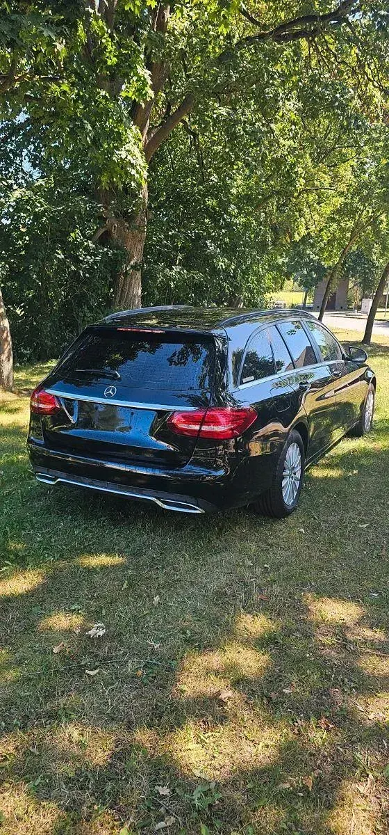 Gebraucht Mercedes C220 170 PS (125 kW) 2015 Schwarz Limousine
