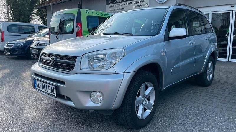 Gebraucht Toyota RAV4 Executive 150 PS (110 kW) 2004 Silber SUV