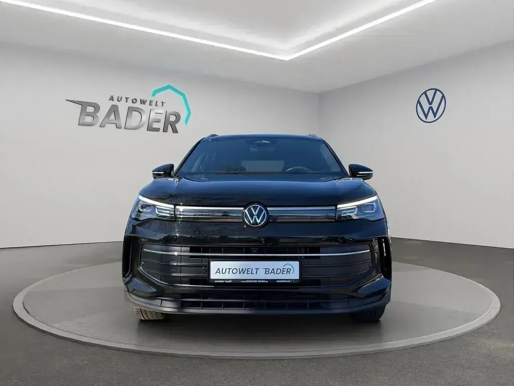 Gebraucht VW Tiguan Life 150 PS (110 kW) 2025 Schwarz SUV