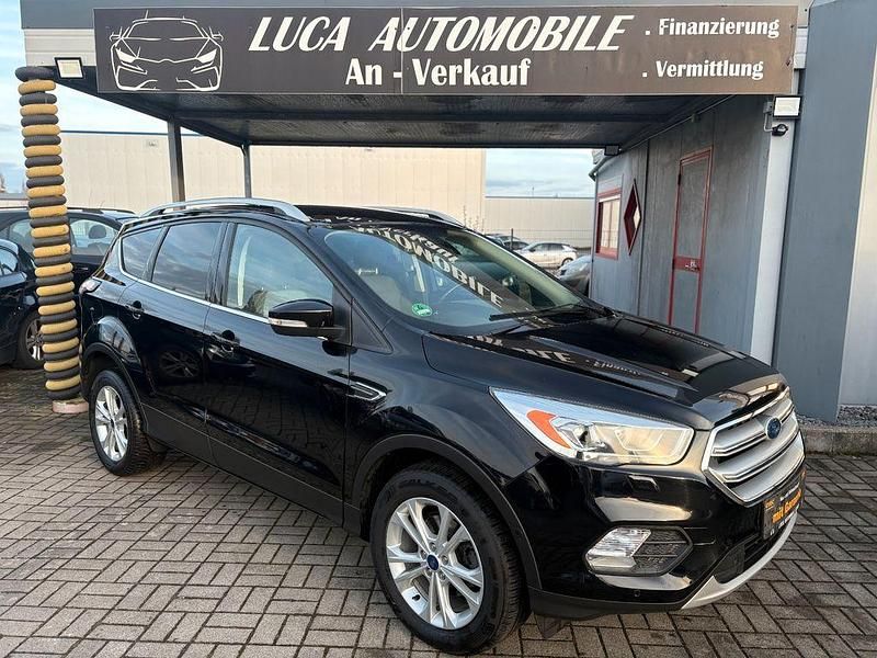 Gebraucht Ford Kuga Titanium 150 PS (110 kW) 2017 Schwarz SUV