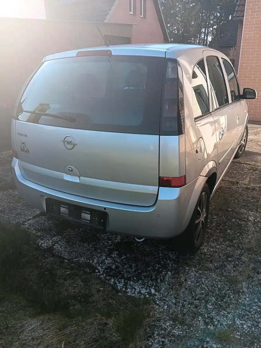 Gebraucht Opel Meriva 90 PS (66 kW) 2005 Silber Van / Kleinbus