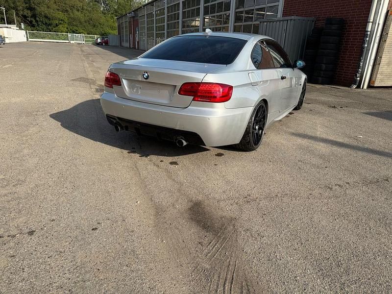 Gebraucht BMW 335 Sport Line 400 PS (294 kW) 2006 Silber Coupé