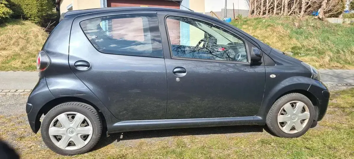 Gebraucht Toyota Aygo City 68 PS (50 kW) 2009 Schwarz Kleinwagen