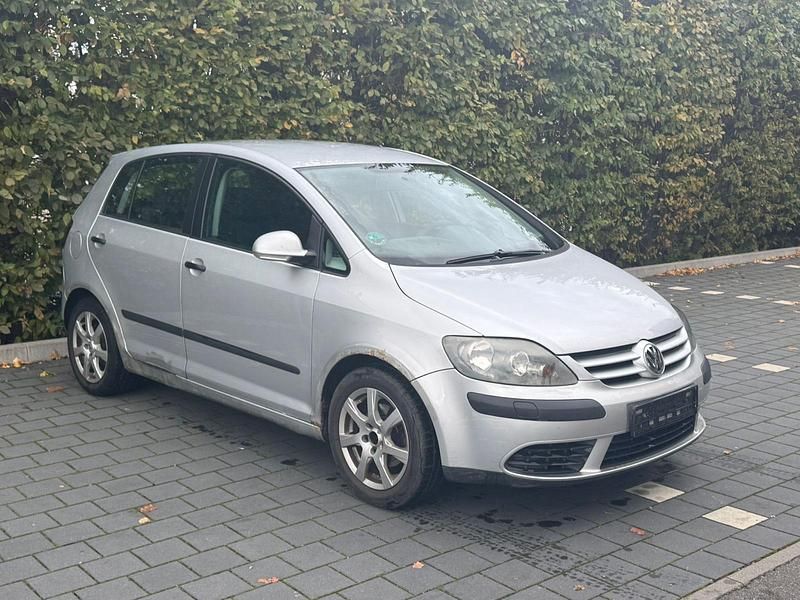 Silber Gebraucht 2008 VW Golf Plus Cross Comfortline Van / Kleinbus | 900 € (Superpreis) - Bild 1/4