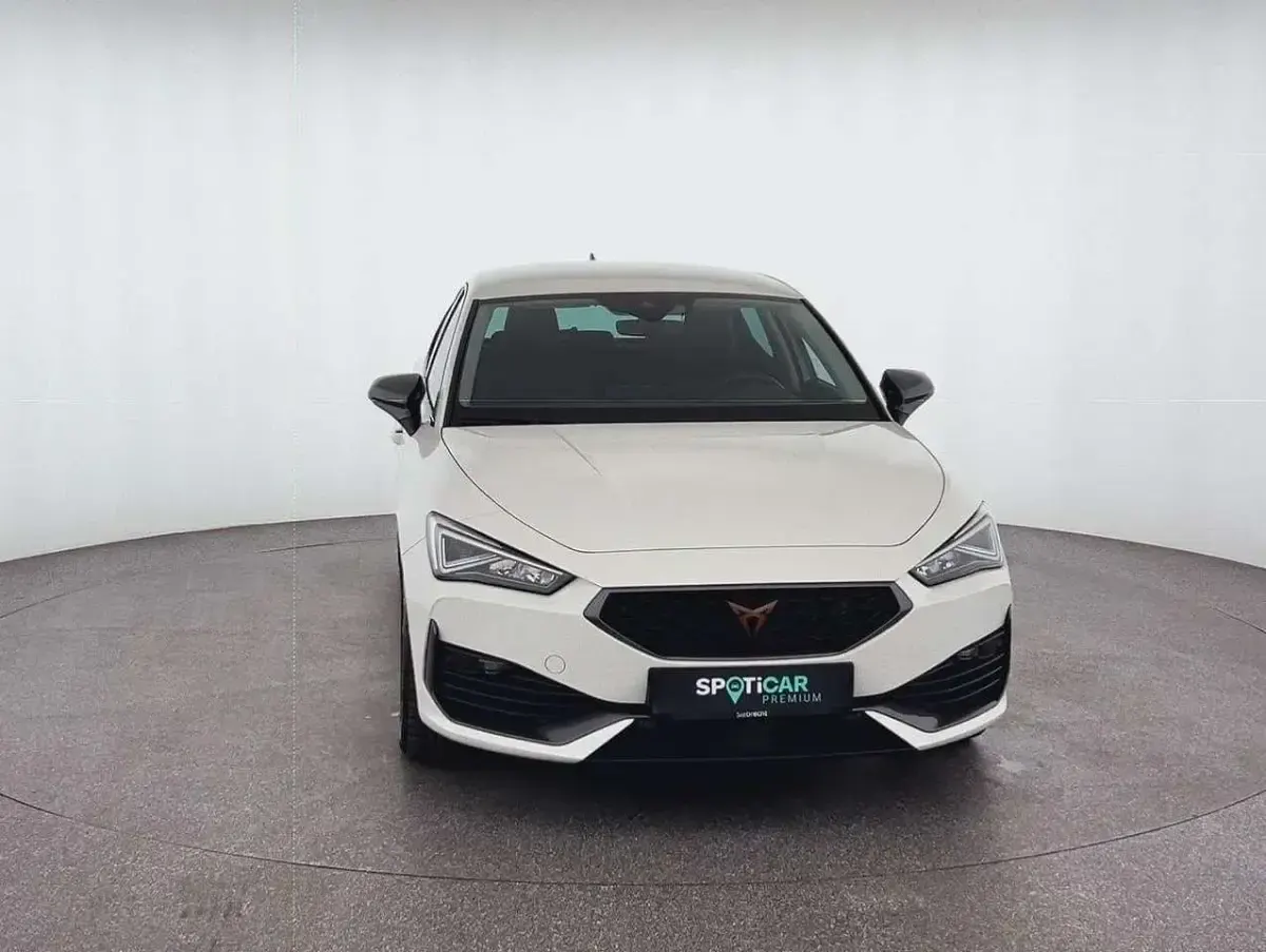 Gebraucht Cupra Leon Basis 150 PS (110 kW) 2023 Weiss Limousine
