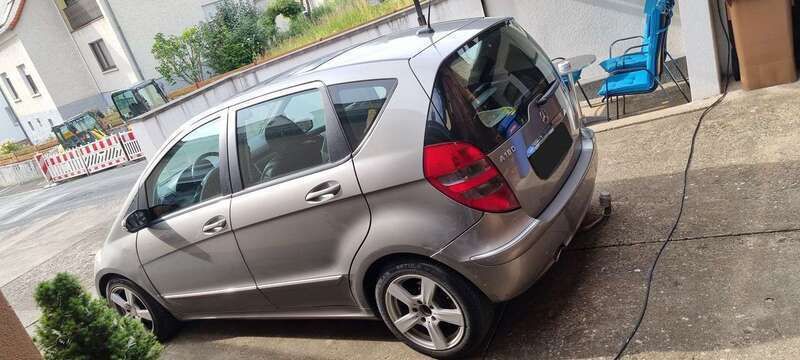Beige Gebraucht 2005 Mercedes A180 Avantgarde Kleinwagen | 999 € - Bild 1/4