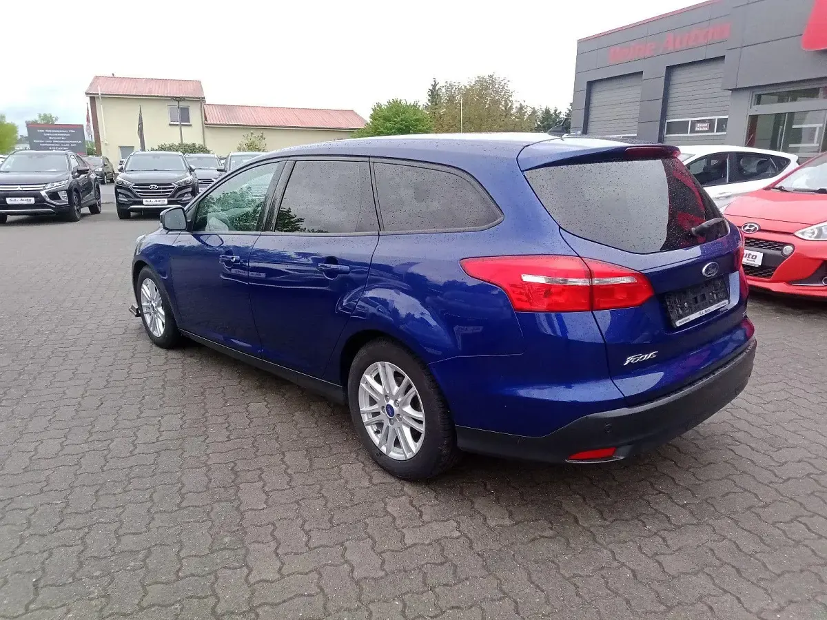 Używany Ford Focus 125 KM (91 kW) 2015 Niebieski Kombi