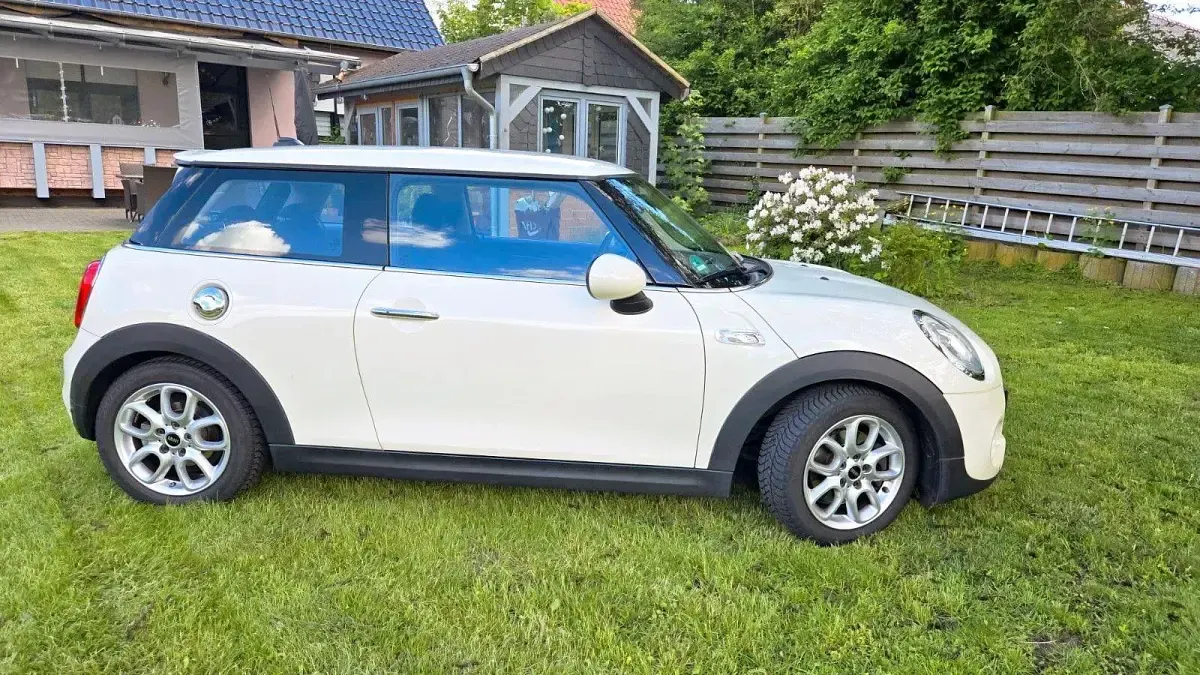 Używany Mini Cooper S Chili 192 KM (141 kW) 2017 Biały Hatchback
