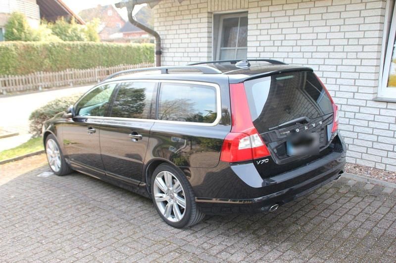 Używany Volvo V70 Pro 215 KM (158 kW) 2012 Czarny Kombi