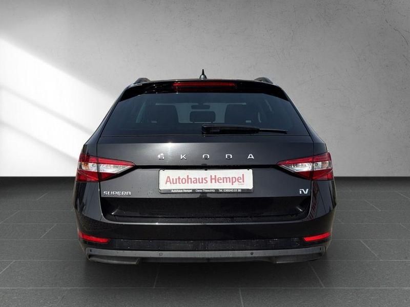 Gebraucht Skoda Superb Ambition 218 PS (160 kW) 2021 Schwarz Kombi