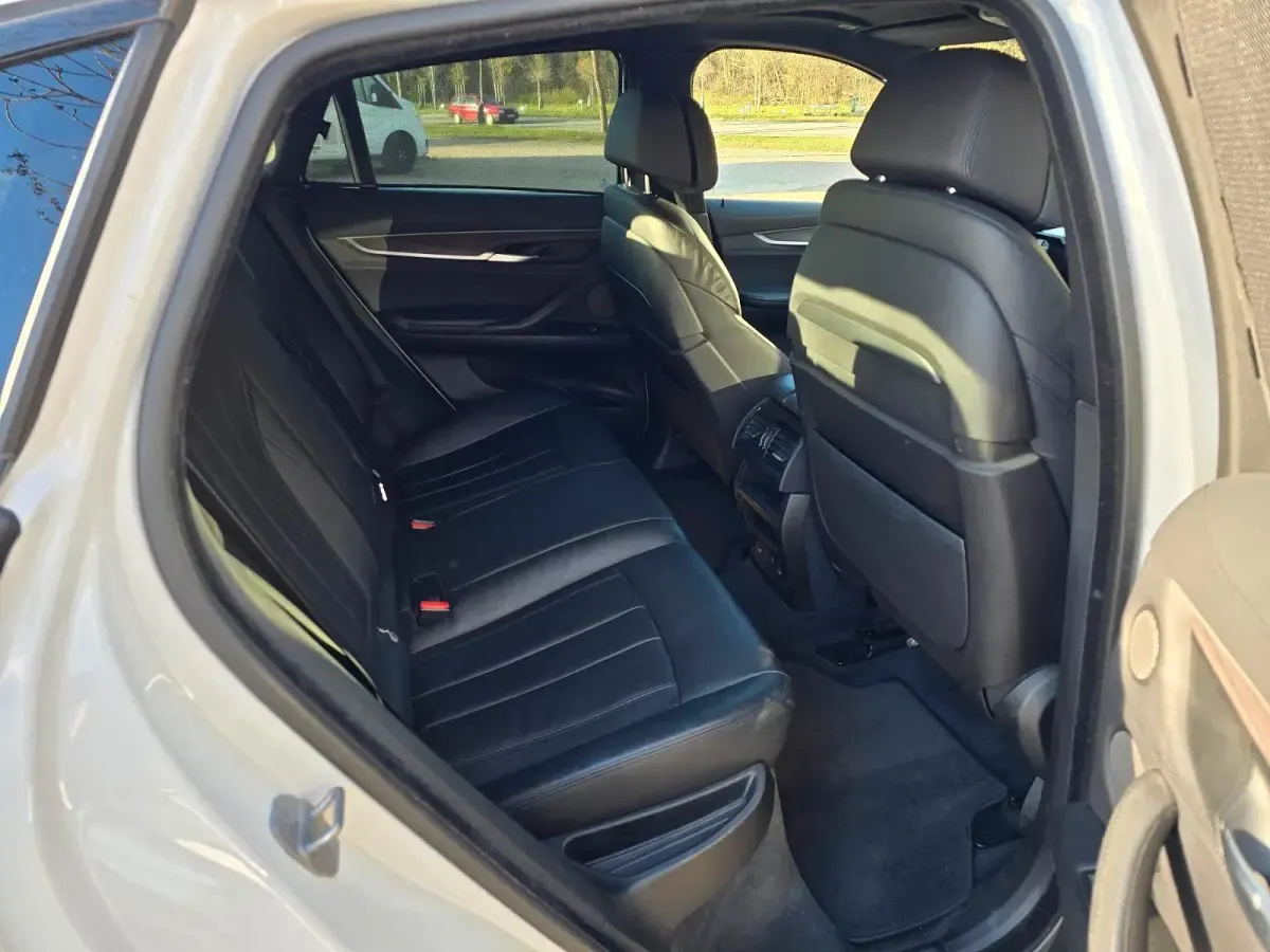 Gebraucht BMW X6 M50 381 PS (280 kW) 2014 Weiß SUV
