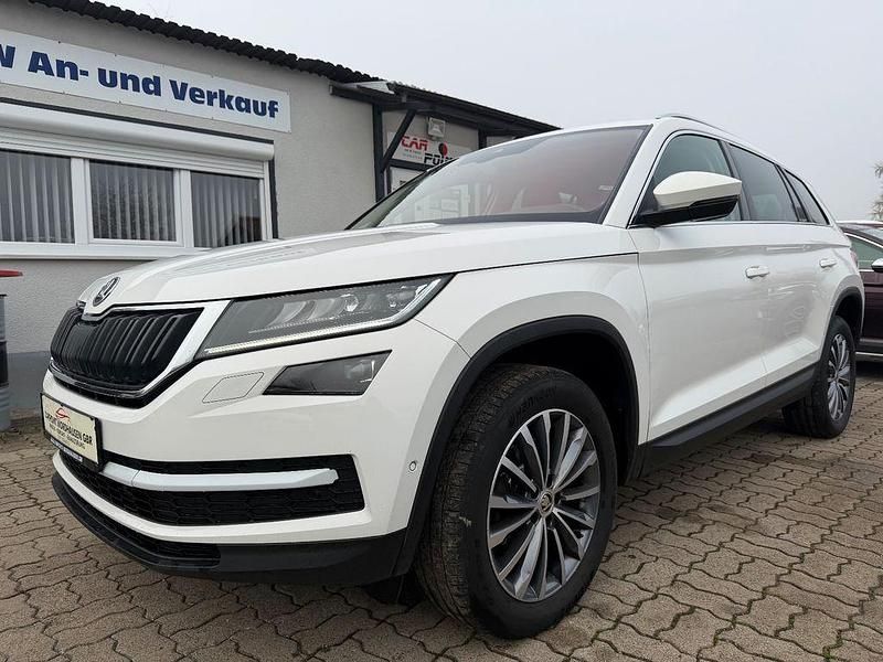 Weiß Gebraucht 2021 Skoda Kodiaq Ambition SUV | 24.999 € (Fairer Preis) - Bild 1/4