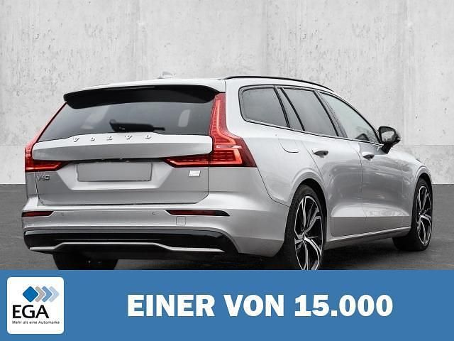 Gebraucht Volvo V60 Plus 398 PS (292 kW) 2024 Metallic Kombi