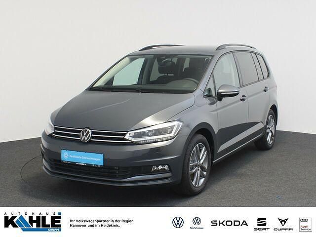 Grau Gebraucht 2024 VW Touran Comfortline Van / Kleinbus | 36.390 € (Etwas zu teuer) - Bild 1/2