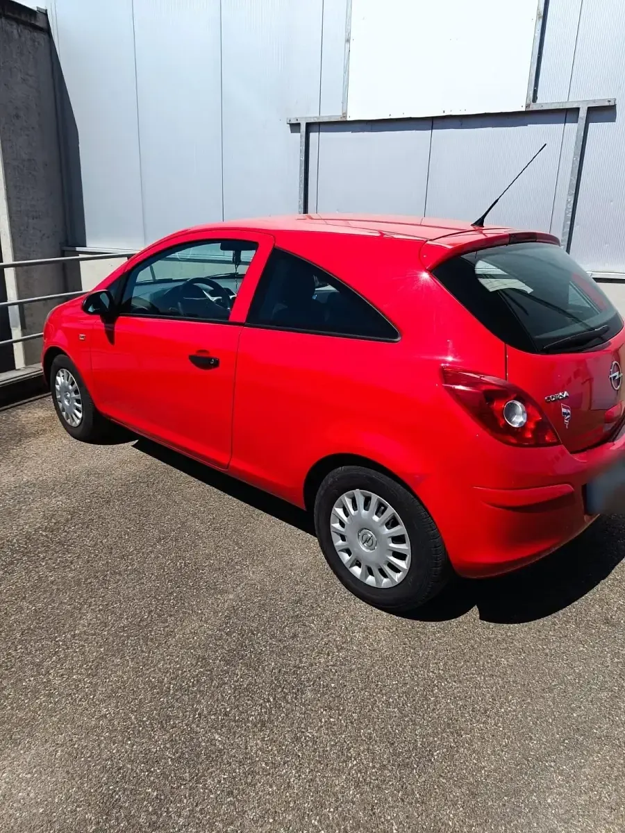 Gebraucht Opel Corsa 60 PS (44 kW) 2009 Rot Kleinwagen
