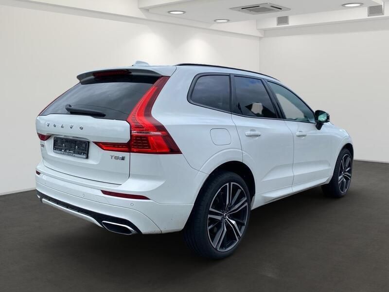 Gebraucht Volvo XC60 R-Design 341 PS (250 kW) 2021 Weiß metallic SUV
