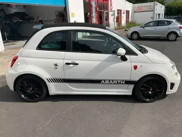Gebraucht Abarth 595C Pista 183 PS (134 kW) 2020 Weiß Cabrio