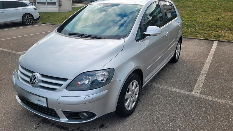 Gebraucht VW Golf V 102 PS (75 kW) 2007 Silber Limousine
