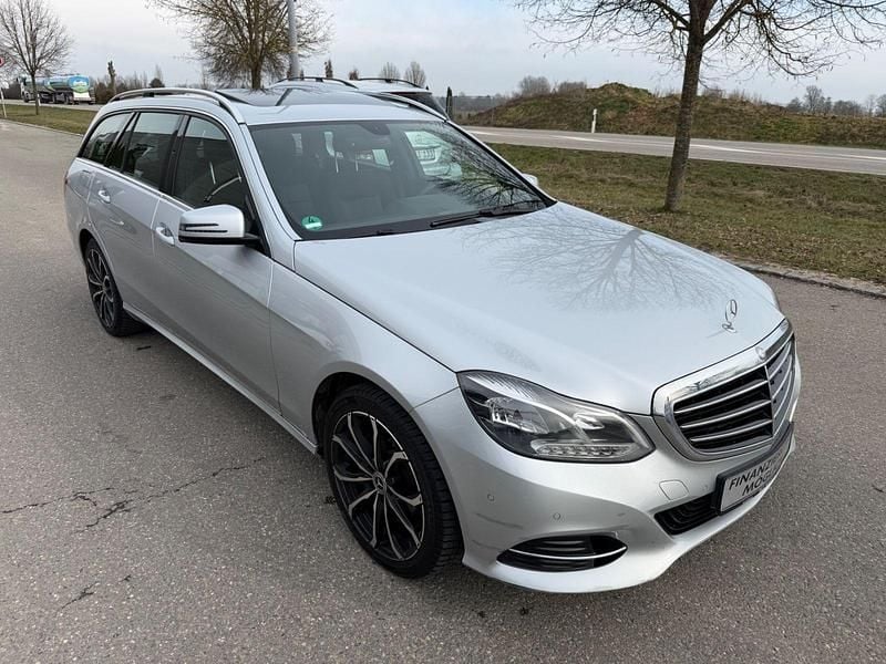 Gebraucht Mercedes E220 Avantgarde 170 PS (125 kW) 2015 Silber Kombi