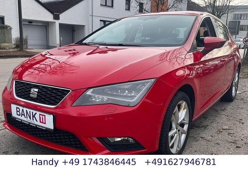 Gebraucht Seat Leon Style 105 PS (77 kW) 2014 Rot Limousine