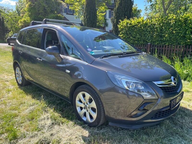 Schwarz Gebraucht 2012 Opel Zafira Tourer Sport Van / Kleinbus | 5.700 € (Guter Preis) - Bild 1/4