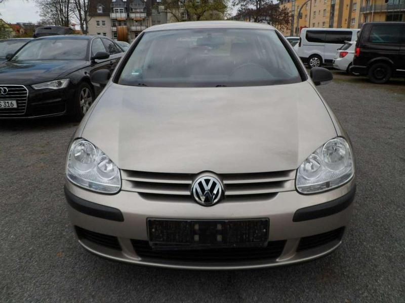 Gebraucht VW Golf IV 102 PS (75 kW) 2004 Wheatbeige metallic Limousine