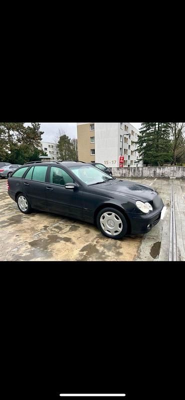 Gebraucht Mercedes C220 150 PS (110 kW) 2004 Schwarz Kombi