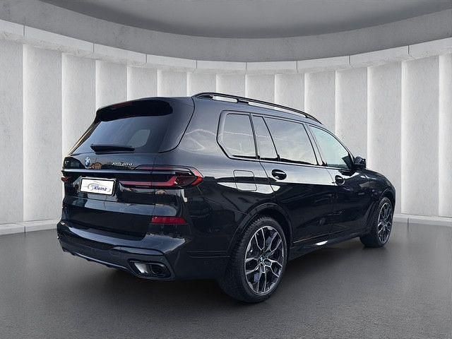 Gebraucht BMW X7 M Sport 352 PS (258 kW) 2024 Schwarz SUV