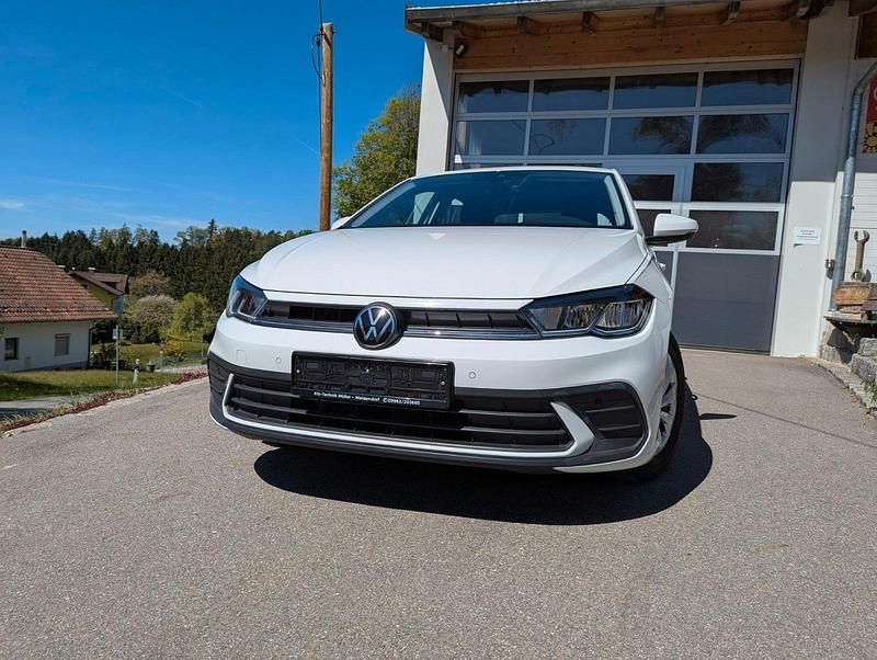 Gebraucht VW Polo 95 PS (69 kW) 2022 Weiß Kleinwagen