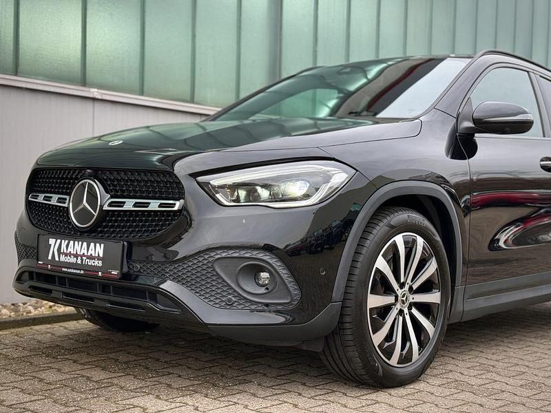 Gebraucht Mercedes GLA200 Progressive 150 PS (110 kW) 2022 Schwarz SUV