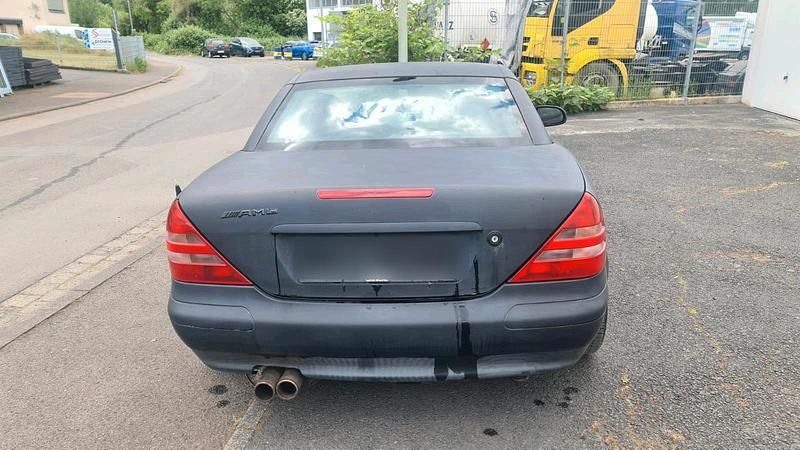 Gebraucht Mercedes SLK200 193 PS (141 kW) 2000 Schwarz Cabrio