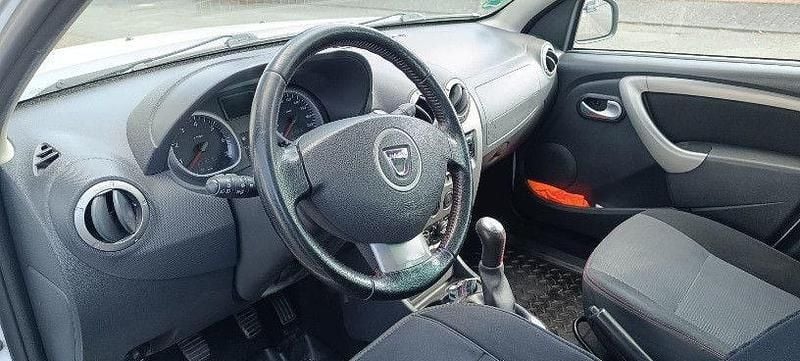 Gebraucht Dacia Duster 90 PS (66 kW) 2012 Weiß SUV