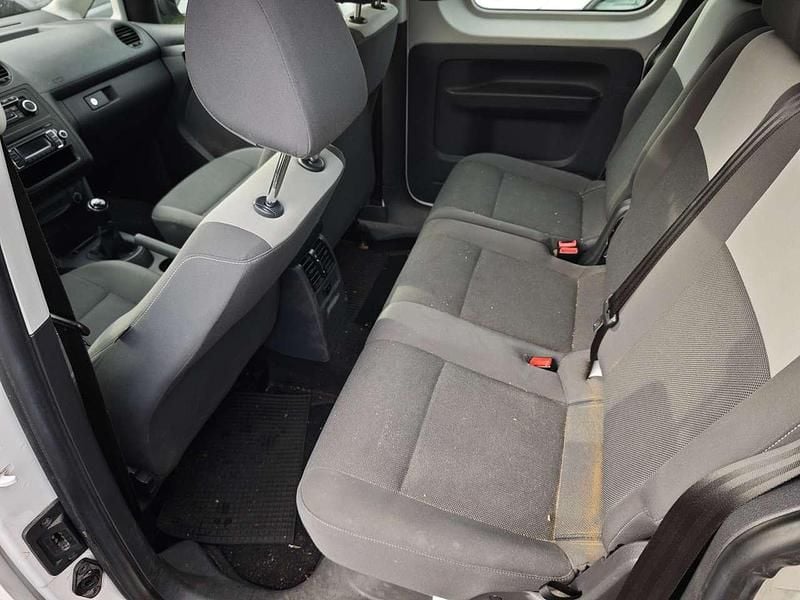 Gebraucht VW Caddy Trendline 75 PS (55 kW) 2013 Candyweiß Van / Kleinbus