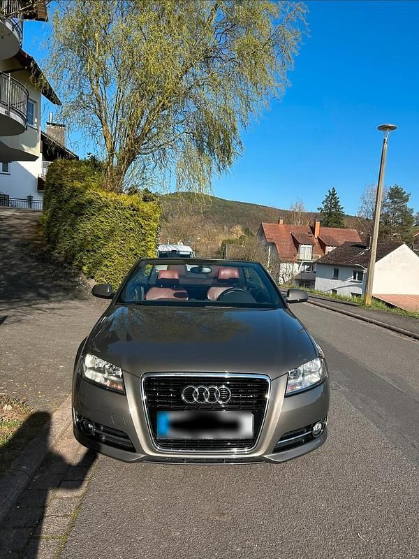 Gebraucht Audi A3 Cabriolet 105 PS (77 kW) 2010 Braun Cabrio
