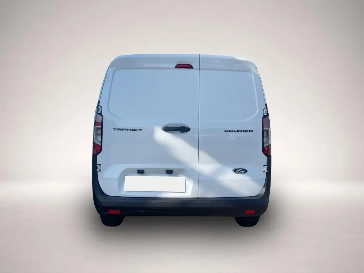 Gebraucht Ford Courier Trend 125 PS (91 kW) 2026 Manufacturer Van / Kleinbus
