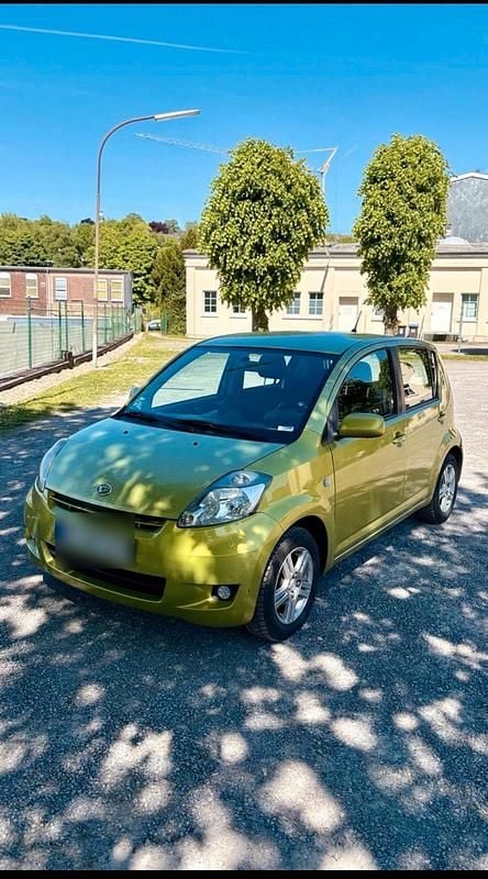 Gebraucht Daihatsu Sirion 91 PS (66 kW) 2008 Grün Kleinwagen