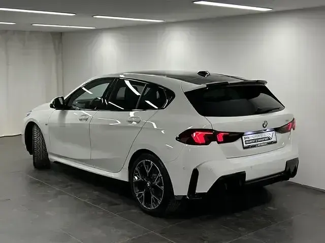 Second-hand BMW 120 Efficient Dynamics 170 CP (125 kW) 2025 Alb Hatchback