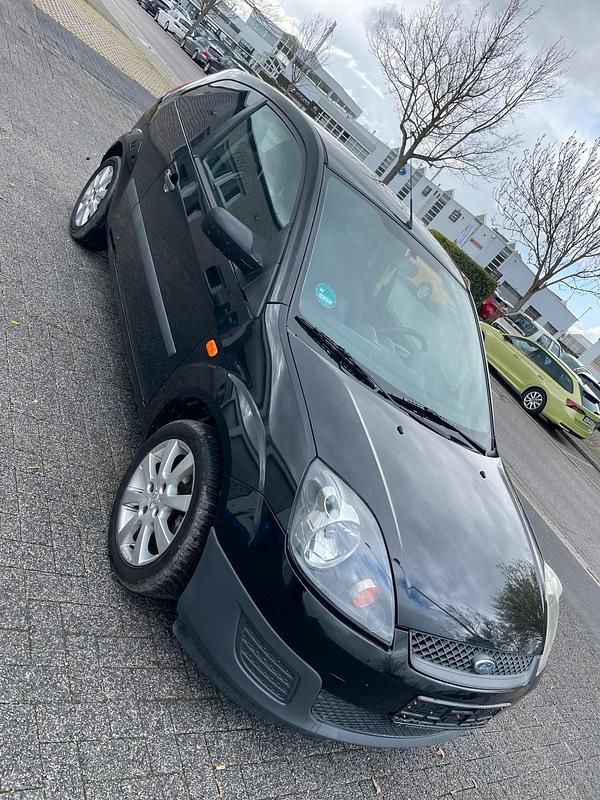 Gebraucht Ford Fiesta 65 PS (47 kW) 2006 Schwarz Kleinwagen