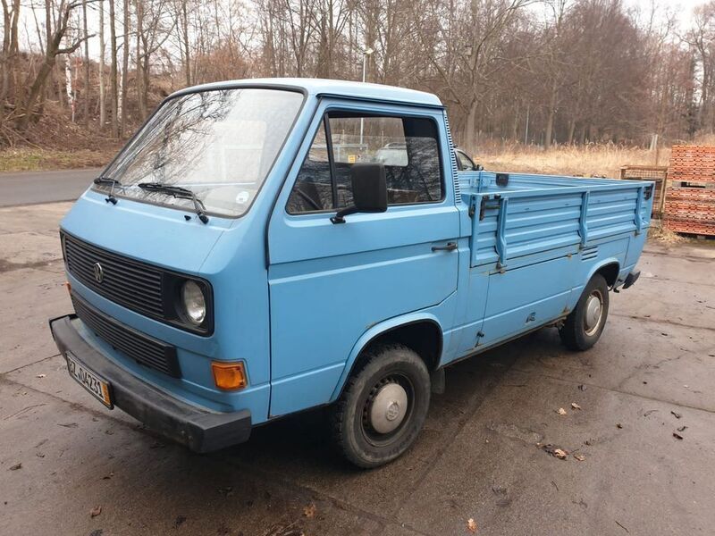 Blau Gebraucht 1985 VW T3 Van | 3.800 € - Bild 1/4
