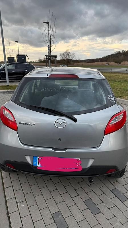 Gebraucht Mazda 2 80 PS (58 kW) 2009 Silber Kleinwagen