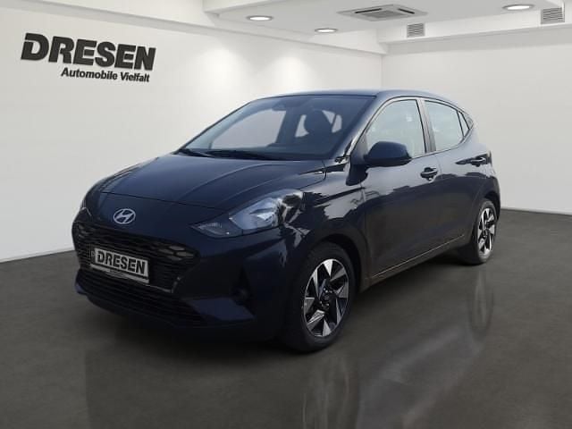 Grau Neu 2025 Hyundai i10 Kleinwagen | 17.990 € (Fairer Preis) - Bild 1/4
