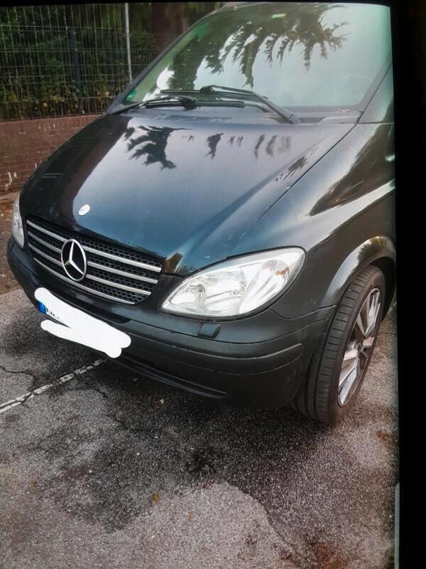 Schwarz Gebraucht 2006 Mercedes Viano Van / Kleinbus | 5.900 € (Superpreis) - Bild 1/4
