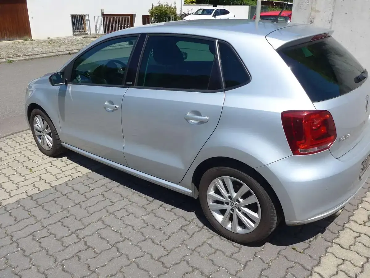 Gebraucht VW Polo Style 105 PS (77 kW) 2011 Reflexsilber metallic Kleinwagen