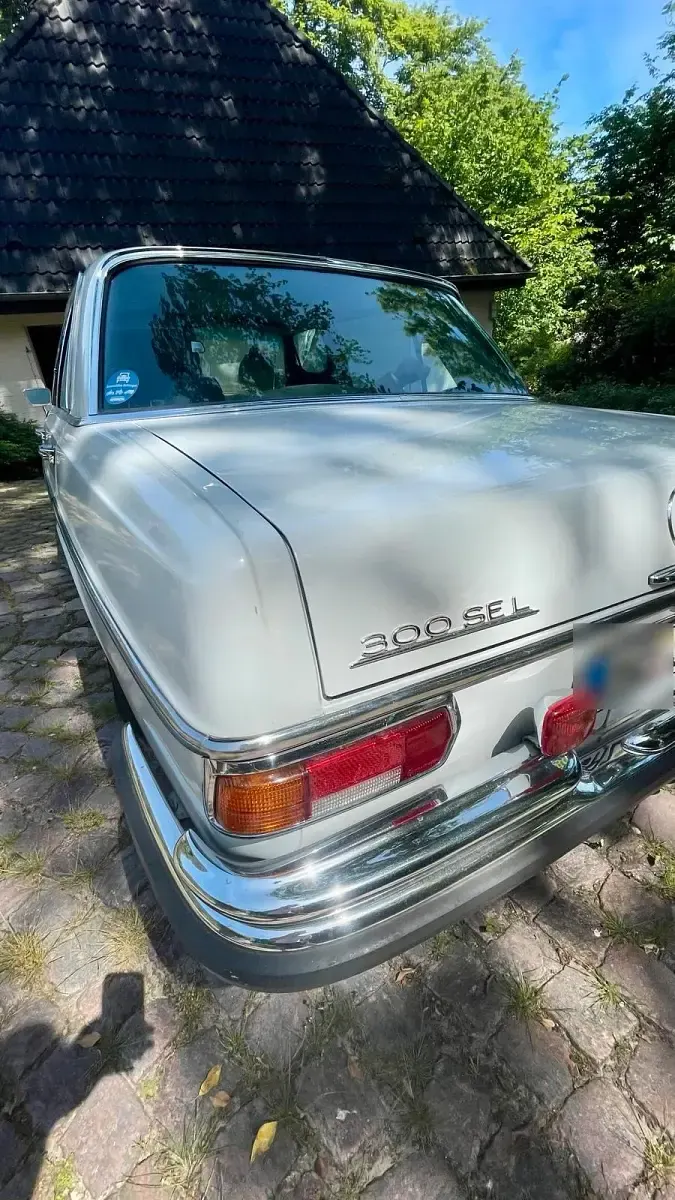 Gebraucht Mercedes 300 200 PS (147 kW) 1972 Weiß Limousine