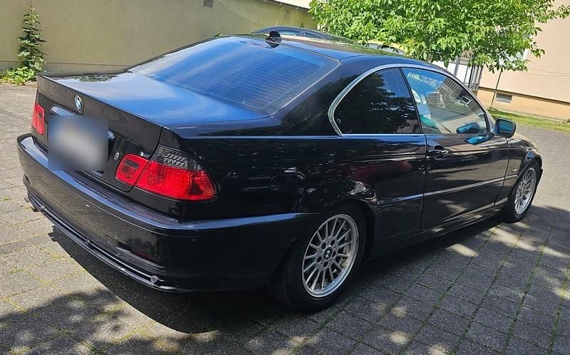 Gebraucht BMW 320 170 PS (125 kW) 2003 Schwarz Coupé
