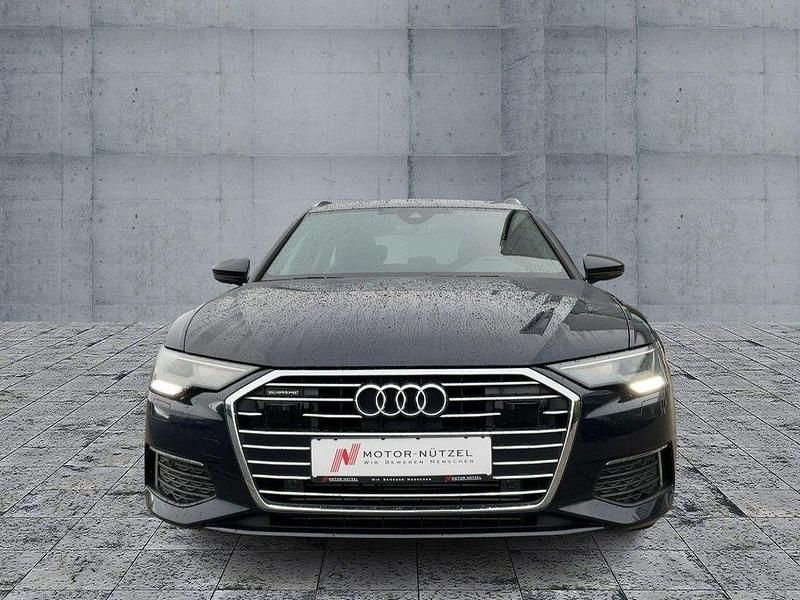 Gebraucht Audi A6 Ambiente 231 PS (169 kW) 2021 Firmamentblau metallic Kombi