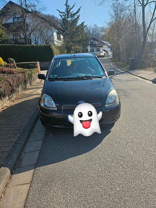 Gebraucht Toyota Yaris 68 PS (50 kW) 2002 Schwarz Kleinwagen