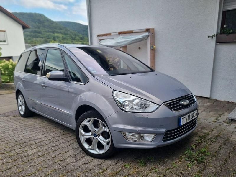 Gebraucht Ford Galaxy Titanium 200 PS (147 kW) 2011 Grau Van / Kleinbus