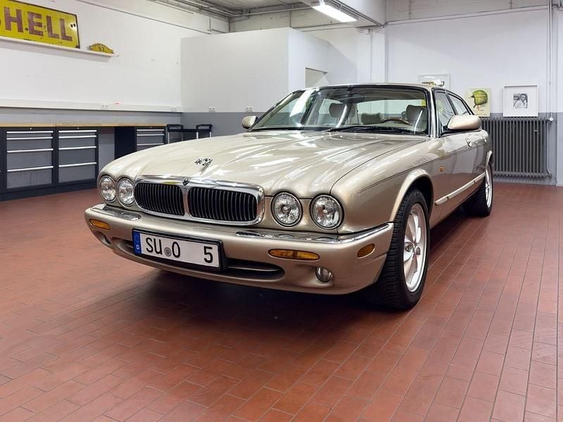 Gebraucht Jaguar XJ 237 PS (174 kW) 1998 Gold Limousine