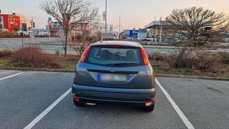 Gebraucht Ford Focus 102 PS (75 kW) 2003 Grau Coupé